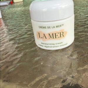 La Mer Moisturizing Cream - White